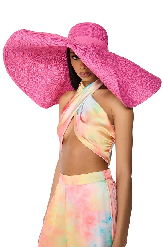 PRETTY IN PINK OVERSIZED SUN HAT