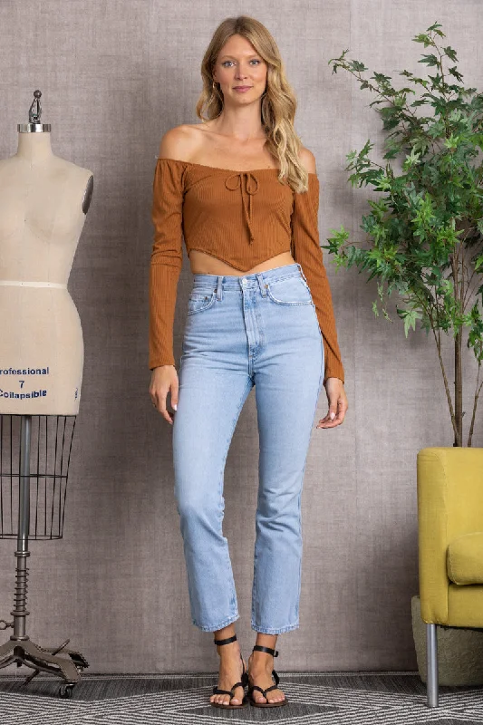 CAMEL SPRUCE  RIBBED LONG SLEEVES V-CUT HEMLINE CROP TOP L7328