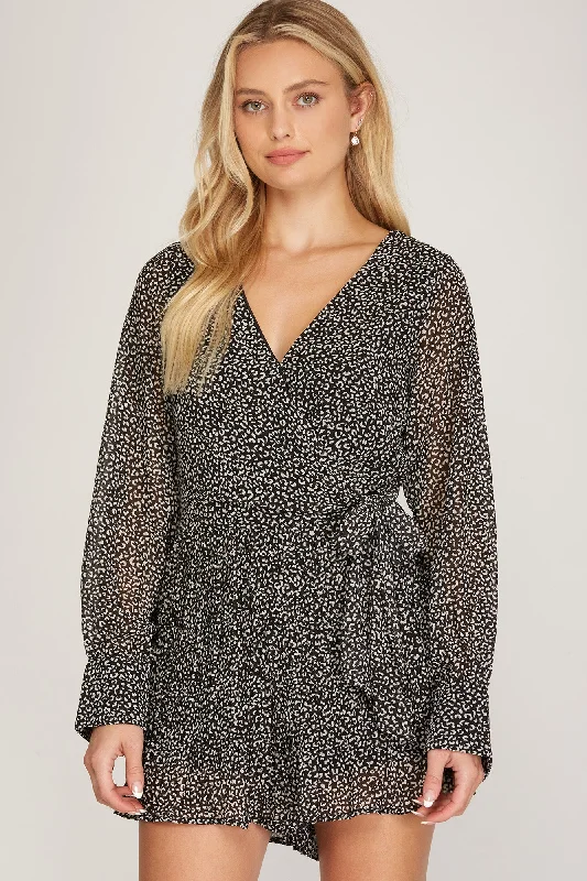 BLACK LONG SLEEVES WOVEN PRINT ROMPER S8SS8584