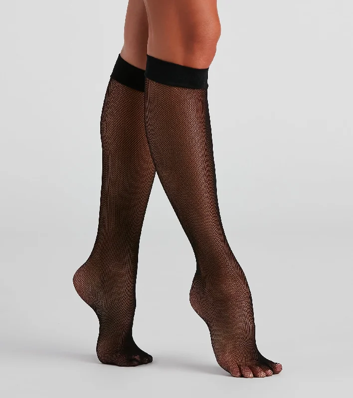 Textured Edge Fishnet High Socks