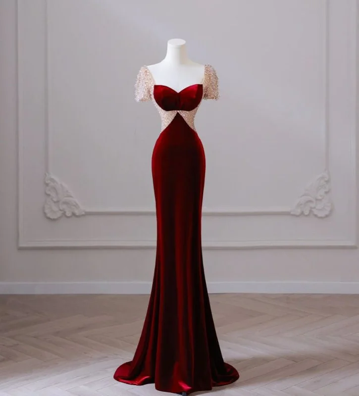 Beaded burgundy velvet sweetheart neckline bodycon prom dress Y6618